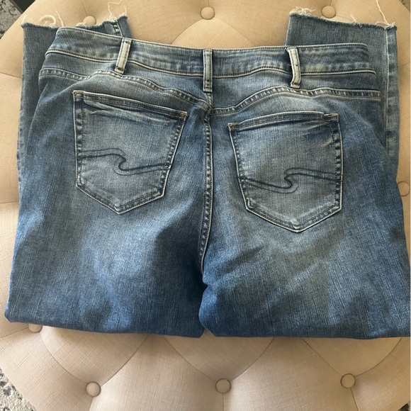 Silver Jeans suki skinny crop jeans these have been cut to 23” - Picture 4 of 9